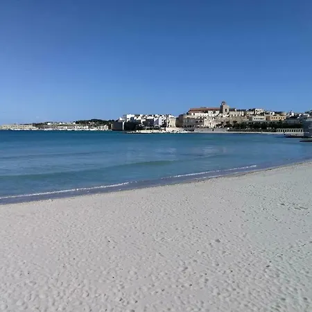 Paros شقة أوترانتو